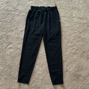 Vuori Fleet pants medium. Not made anymore. Black.